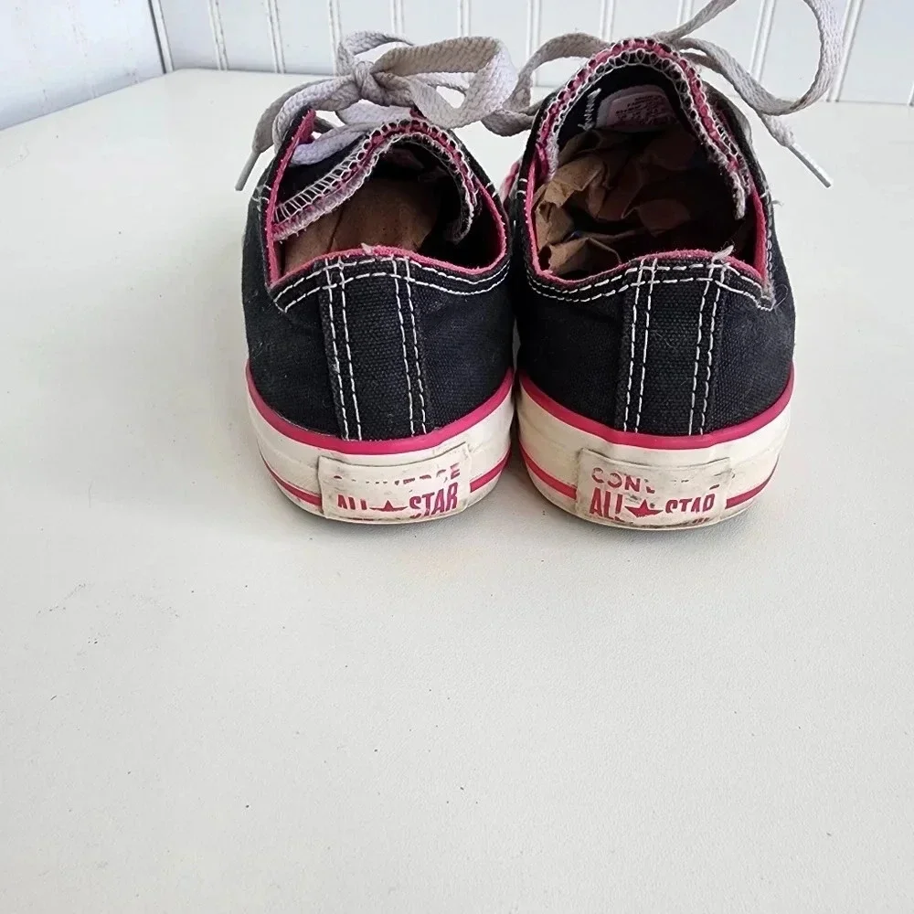 Converse Chuck Taylor All Star Youth US Size 2 Black Pink Sneaker Shoes 654365F